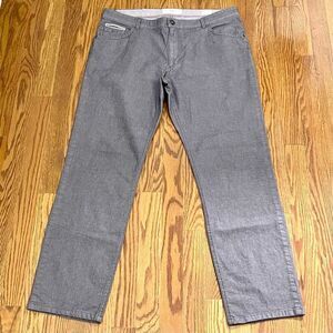 Brax Chuck C Flat Front Pants. Size 36. Brown.